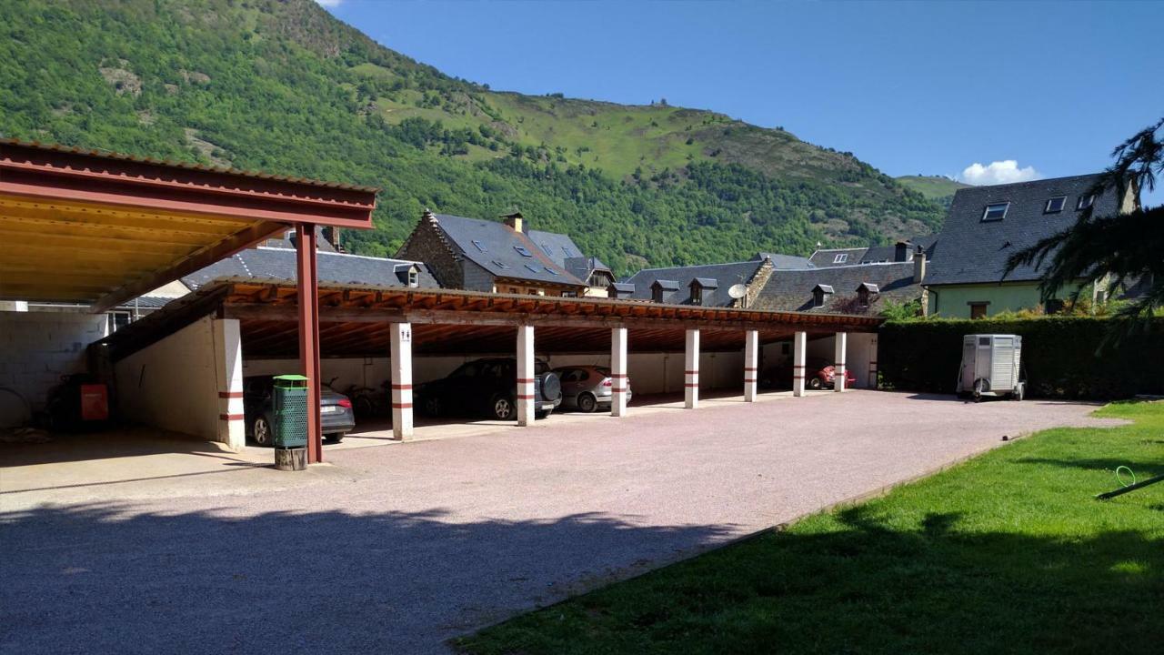 Hostal Talabart Лес Екстериор снимка