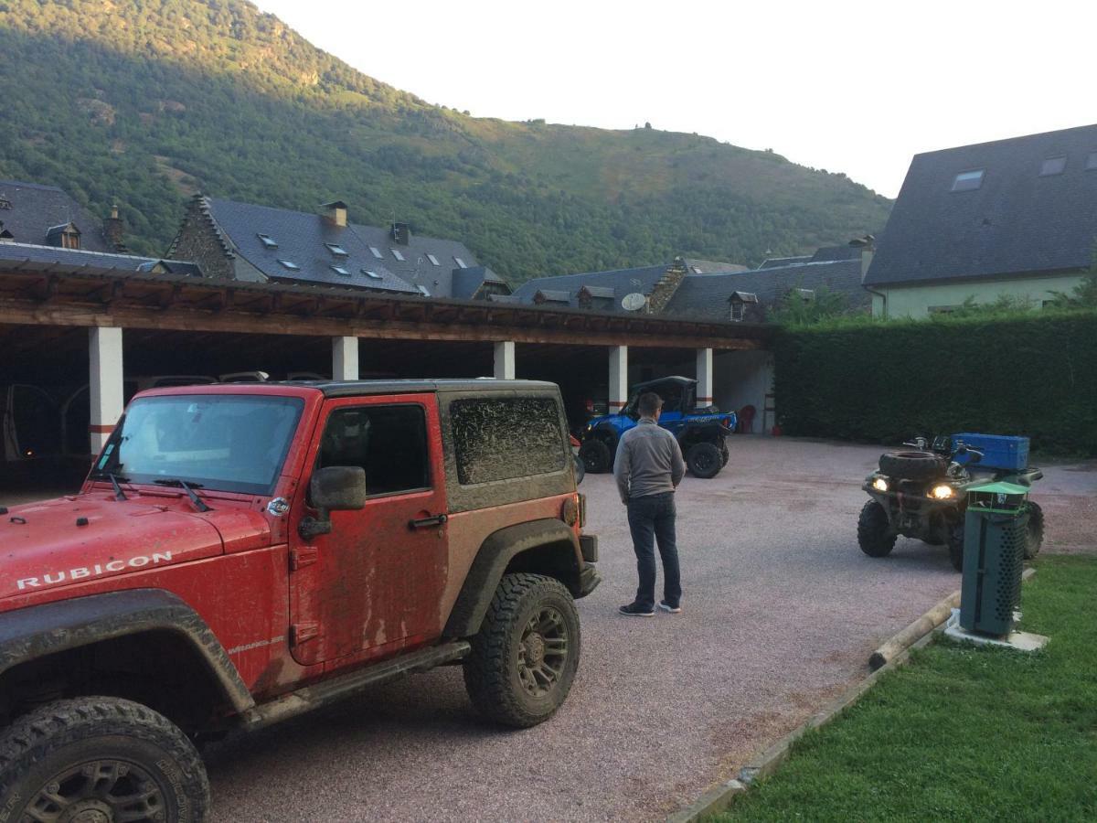 Hostal Talabart Лес Екстериор снимка